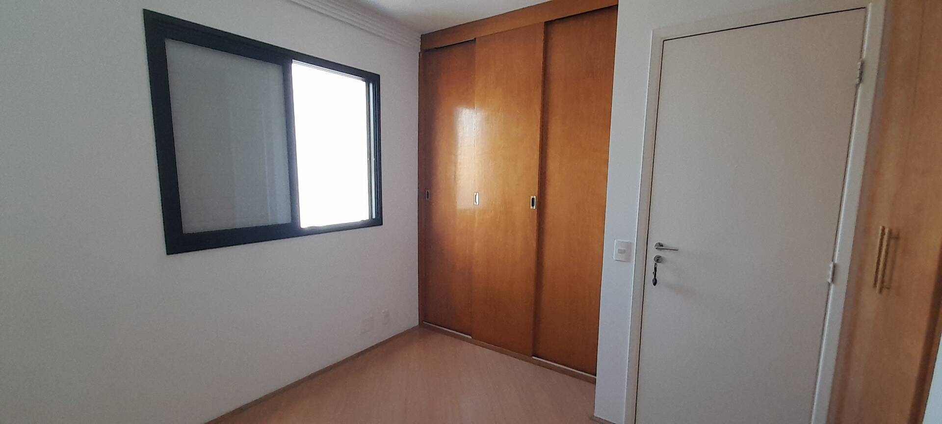 Apartamento à venda com 3 quartos, 75m² - Foto 11