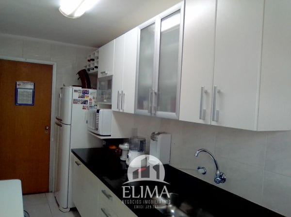 Apartamento à venda com 3 quartos, 78m² - Foto 7