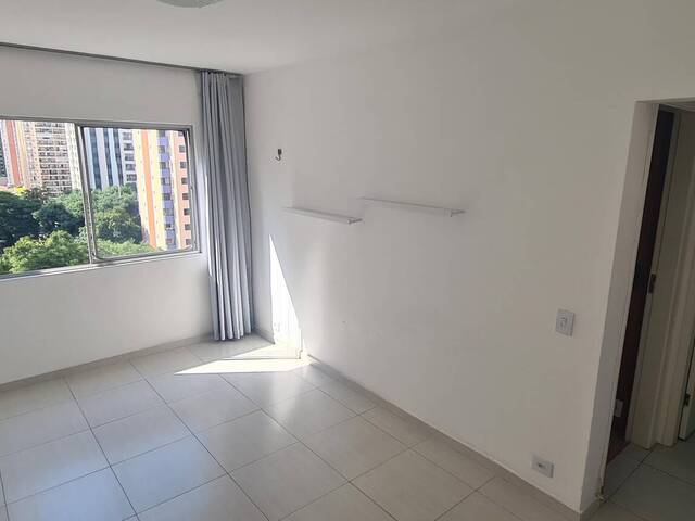 #24010E - Apartamento para Venda em São Paulo - SP - 1